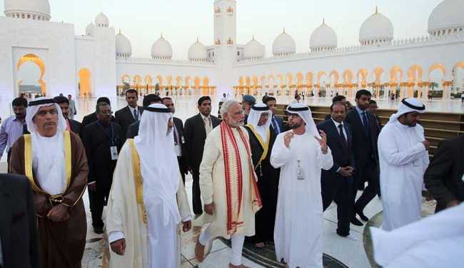Modi walking the Sheikh Zayed mosque – Symbolism or Strategy?