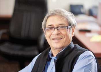 Why did the tolerant Sonia Gandhi fire Bibek Debroy?