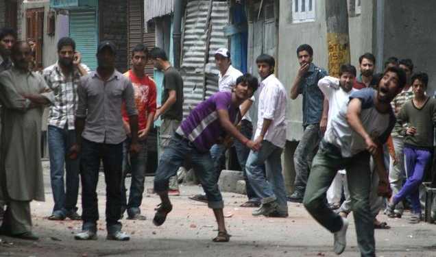 Mehbooba Mufti pardoned the Stone Pelters of Jammu & Kashmir
