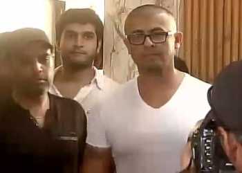 Sonu Nigam shaved head