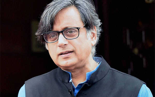 Tharoor Swaroopanand Baba muslim rule shashi tharoor