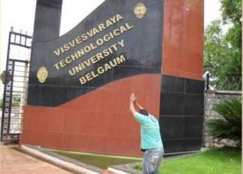 There was just one way of ending the Hindi Vs Regional Language Debate. And VTU has done that. Beautiful.