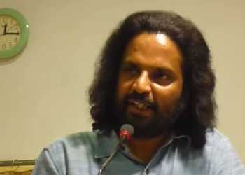 arundhati roy, naxals