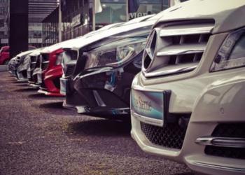 Pakistan, judge, economy,cars