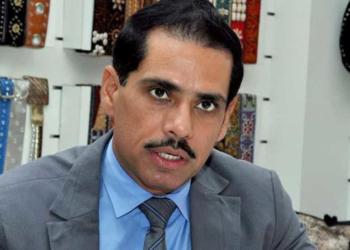 robert vadra, land, deal