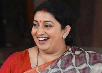 Smriti Irani, textile sector