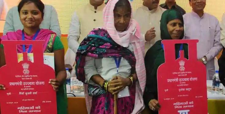 Ujjwala Yojana, beneficiaries