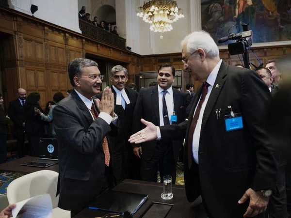Indian, Pakistani, ICJ, handshake
