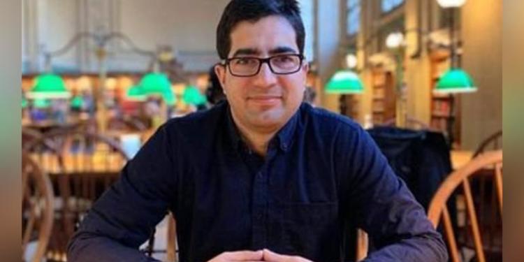 Government withdraws security of separatist leader Shah Faesal