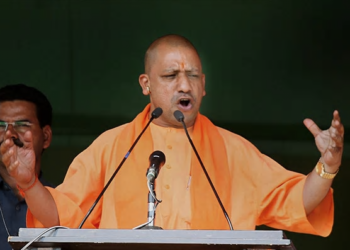 Anti-Romeo squad, Yogi Adityanath, Azam Khan