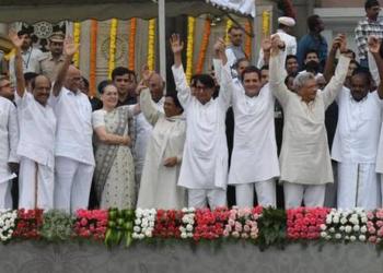 US based credit rating agency predicts bad health for oil and gas sector if UPA comes to power