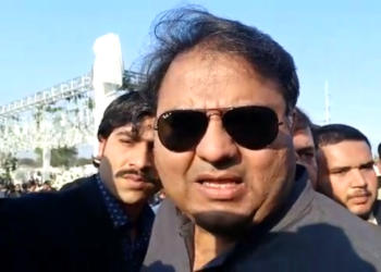 Pak Science Minister makes an idiotic statement about Hubble telescope, gets brutally trolled by netizens