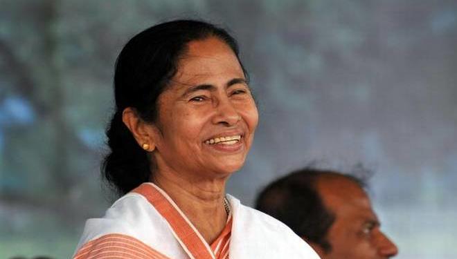 Journalists and CMs are supposed to be mutually hostile. Not in Bengal. Didi is showering pension schemes on them
