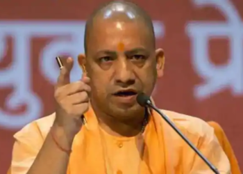 yogi, up police, rioters