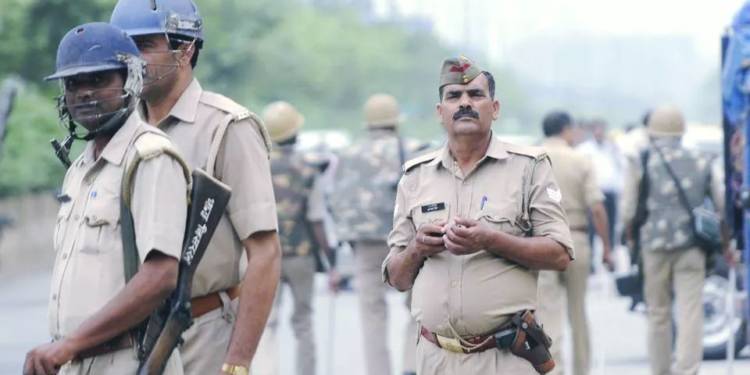 Tears for arsonists, nothing for cops? Being a policeman is the most difficult and the most thankless job in India