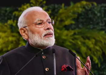 modi, marxist historians