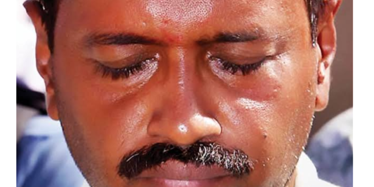 Congress has openly dumped Kejriwal. Kejriwal is still sitting with his eyes closed, anticipating a kiss