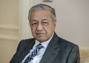 Mahathir goes down – World’s oldest and possibly the stupidest president resigns