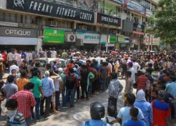 Loss of 30,000 crore rupees during lockdown: Why govts must allow online sale of liquor