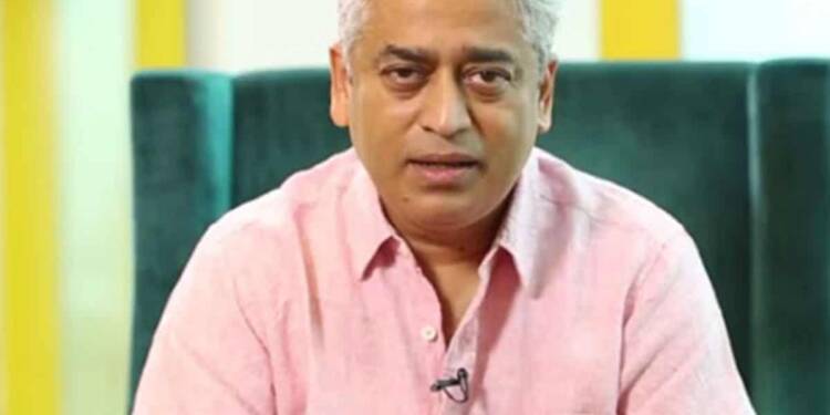 ‘Farmer was shot in the head,’ Rajdeep Sardesai tried 2002 tactics amid Delhi siege, but social media will ensure his arrest