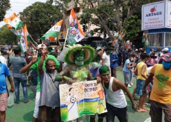 After blaming BJP for the spread of coronavirus, TMC and DMK openly flouted COVID norms during victory celebrations