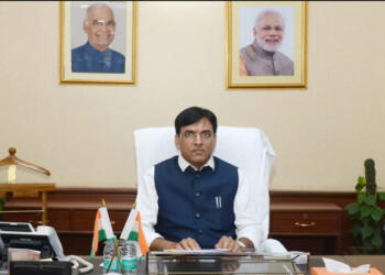 Mansukh Mandaviya, Gujarat, Health Ministry, Ministry of Chemicals and Fertilizers