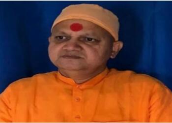 Pastor Robert, Hindu