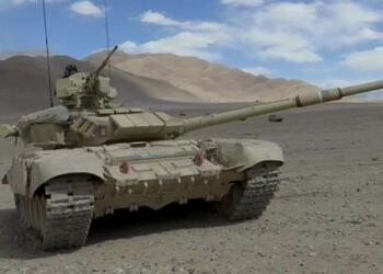 Indian Army flashes huge tanks at China to remind it what will happen to it in a high-altitude war with India