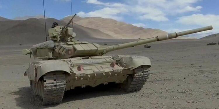 Indian Army flashes huge tanks at China to remind it what will happen to it in a high-altitude war with India