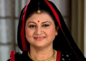 Charu Rohatgi similing