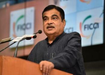 Nitin Gadkari, flex-fuel