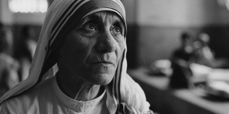 Mother Teresa, Missionaries of Charity, christian, conwoman