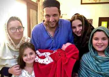 nadia afridi with her husband