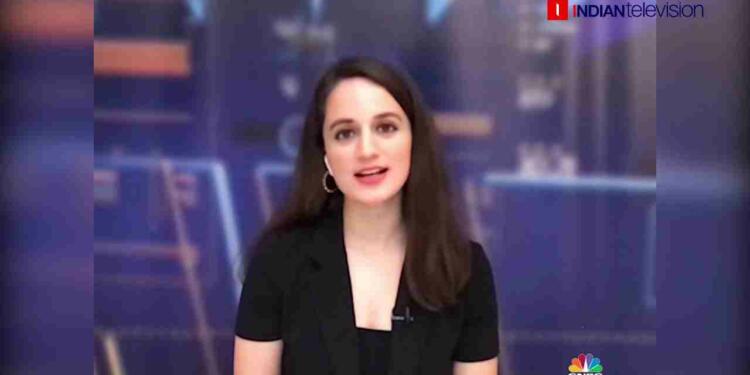 Sonia Shenoy hosting a news show