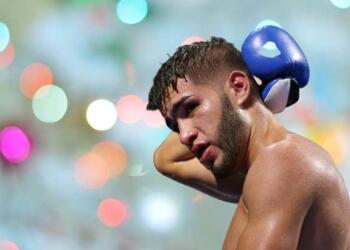 Prichard Colon in a ring while fighting