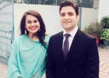 IAS Athar Aamir Khan with tina dabi