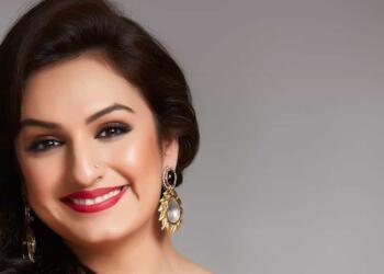 Akriti Kakkar in a singing show