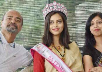 Priyadarshini Chatterjee with her parents