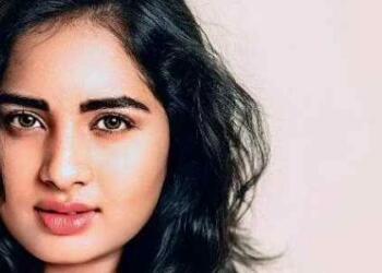 Srushti dange close up image