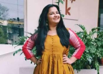 Anvita Phaltankar wearing kurti