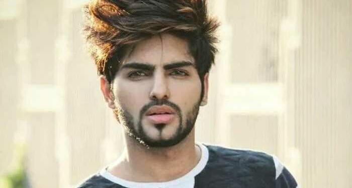 Pin by SeeMab MaHeer on Jubin Shah | Hair and beard styles, Short hair with  beard, Stylish boys