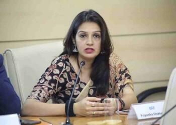 Priyanka Chaturvedi in a press conference