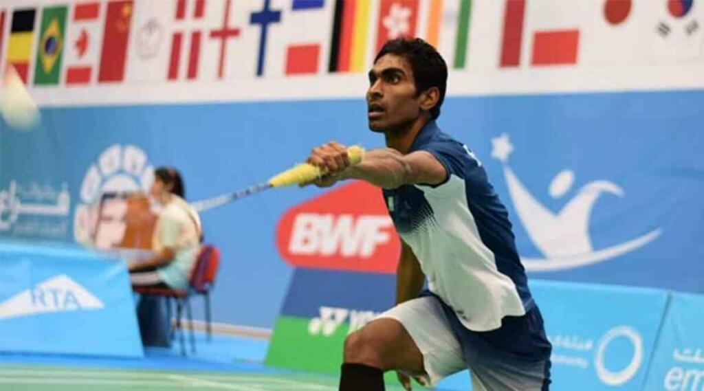 Pramod Bhagat Playing badminton