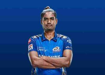 Anukul Roy with IPL trophy