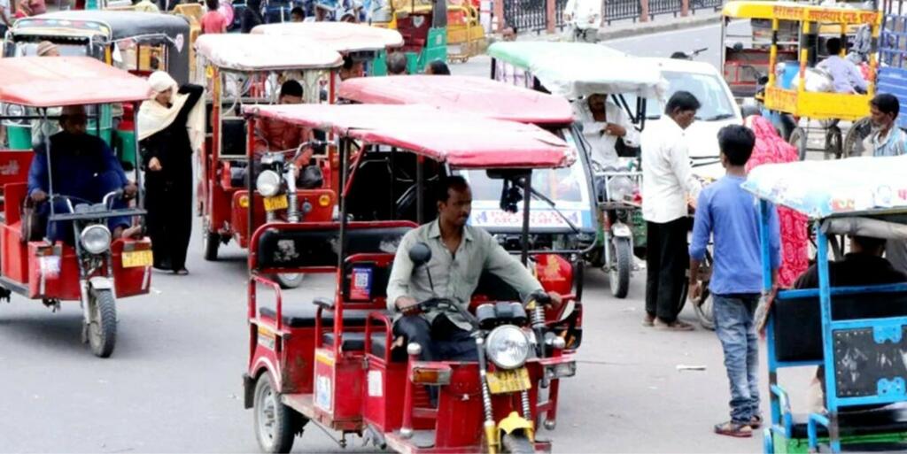 E rickshaws in delhi