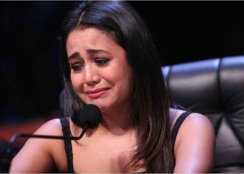 Neha Kakkar crying