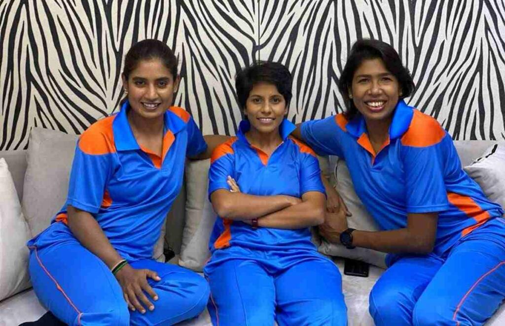 Poonam Yadav with Mithali and Jhoolan