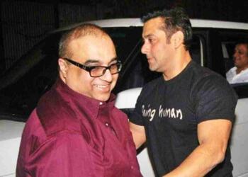 Rajkumar Santoshi with Salman Khan