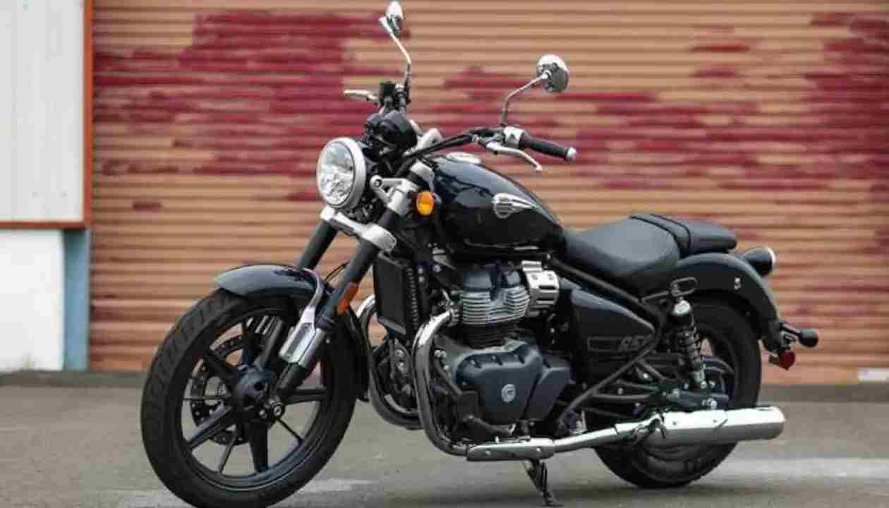 royal enfield super meteor 650 right side view