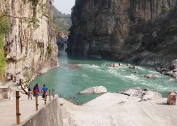 Koteshwar Mahadev Temple stairs